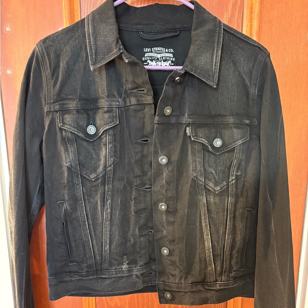 Women’s Black Levi Trucker Jacket